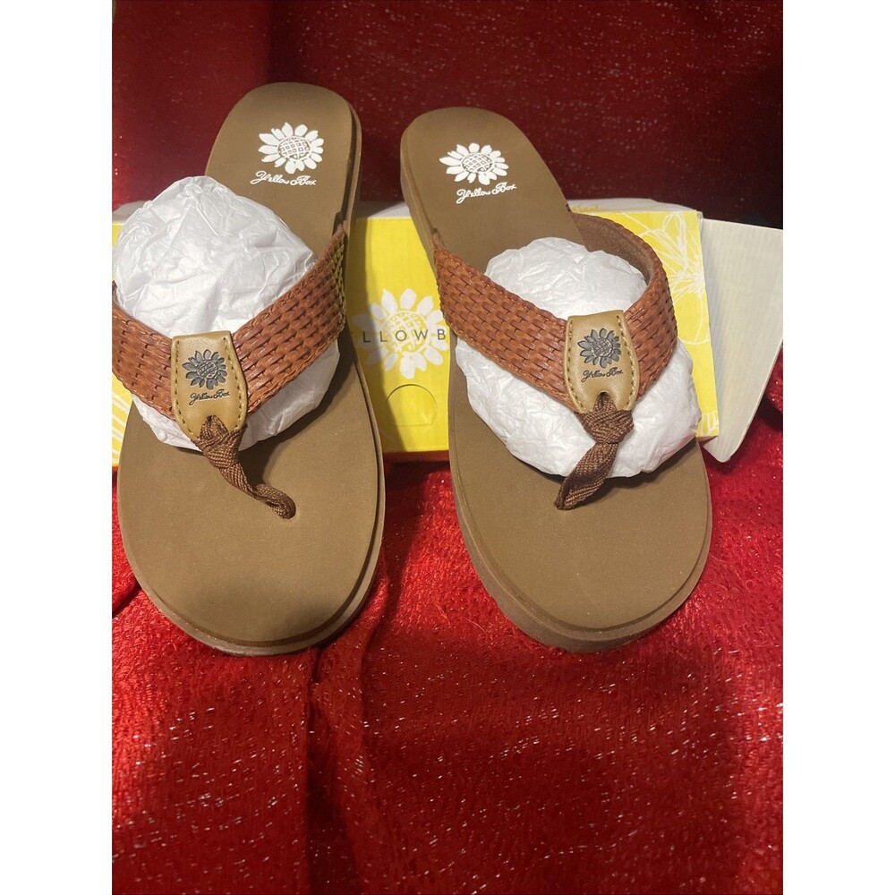 Yellow Box Women’s Feorah Tan Flip Flops Sandals 9.5 New!